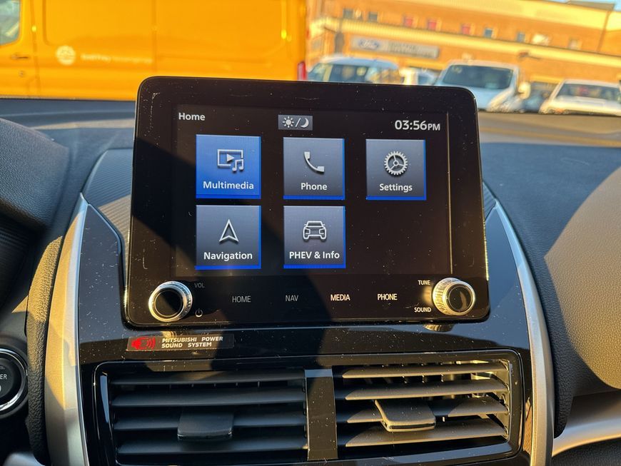 Mitsubishi Eclipse Cross 2024