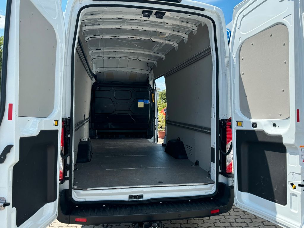 Ford Transit 2022