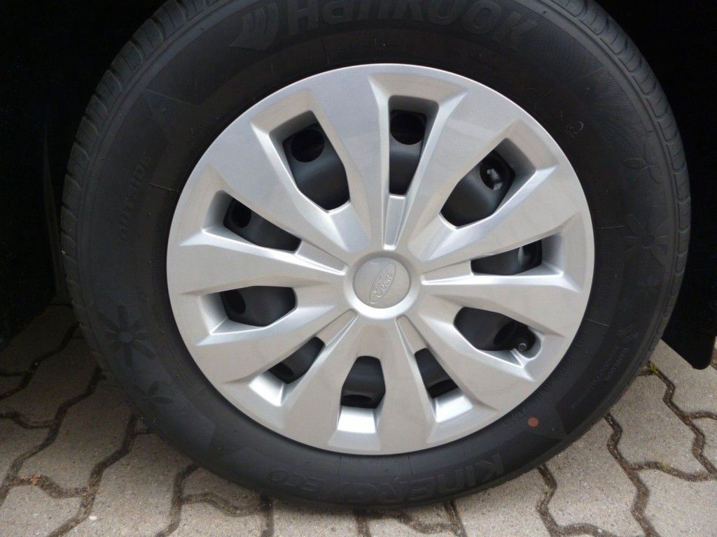 Ford Transit Courier 2025