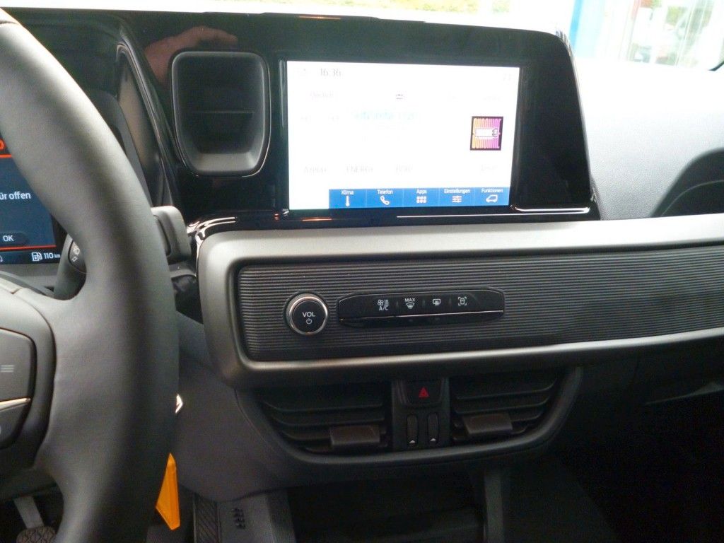 Ford Transit Courier 2025