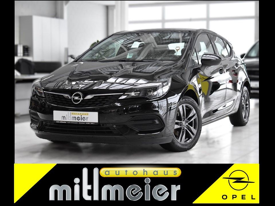 Opel Astra 2021