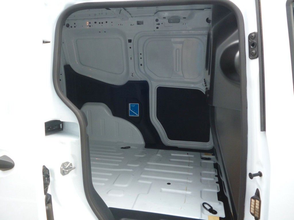 Ford Transit Courier 2025