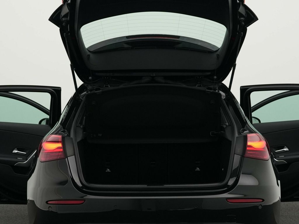 Mercedes-Benz A 180 2024