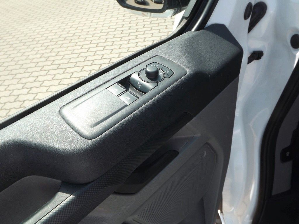 Ford Transit Custom 2024