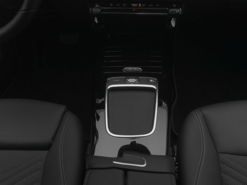 Mercedes-Benz A 180 2024