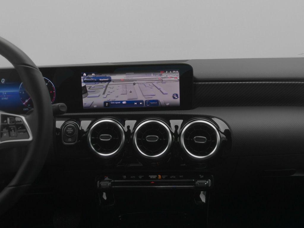 Mercedes-Benz A 180 2024