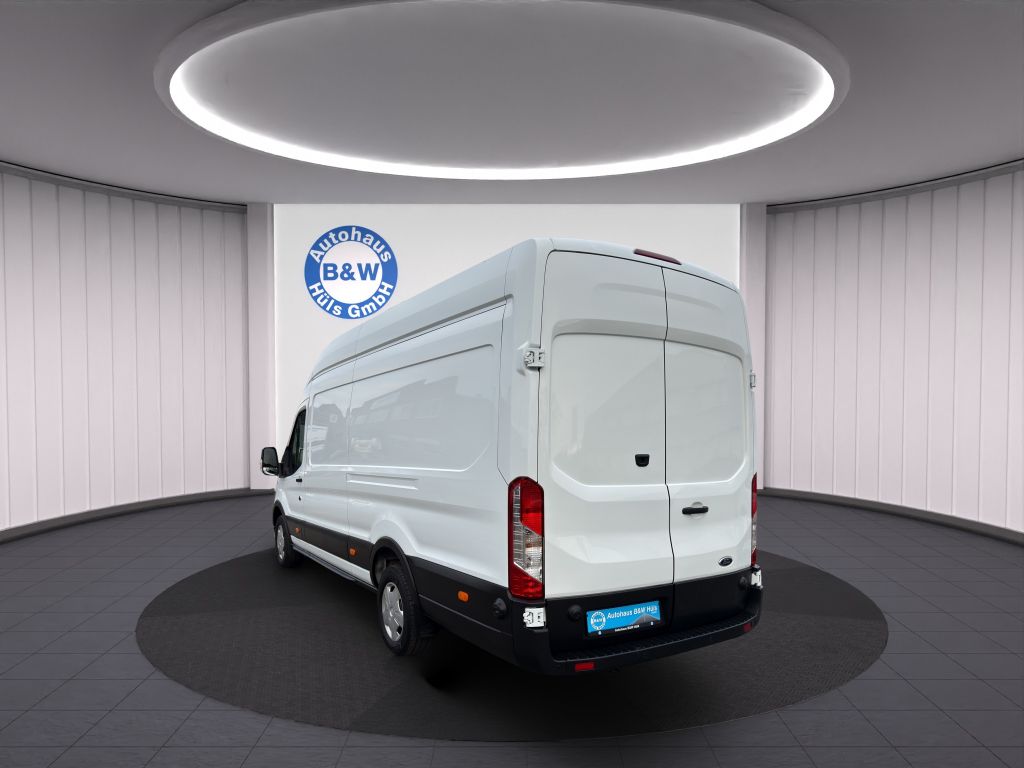 Ford Transit 2024