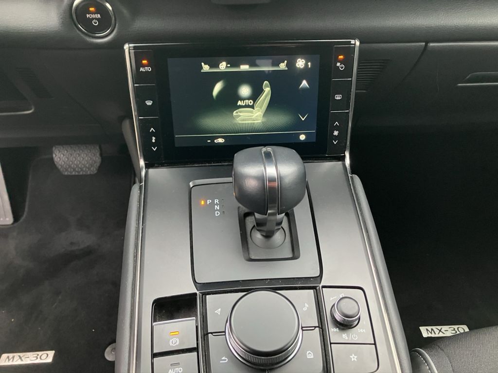 Mazda MX-30 2023