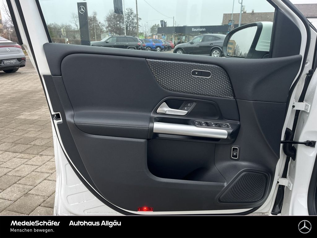 Mercedes-Benz B 200 2024