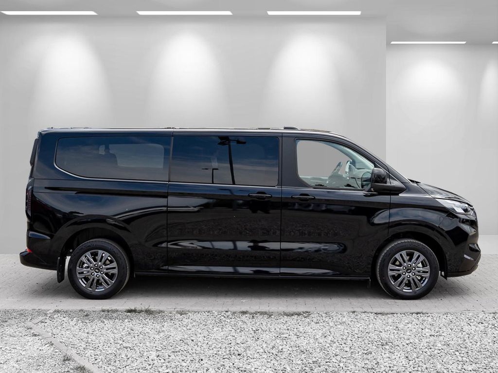 Ford Tourneo Custom 2025