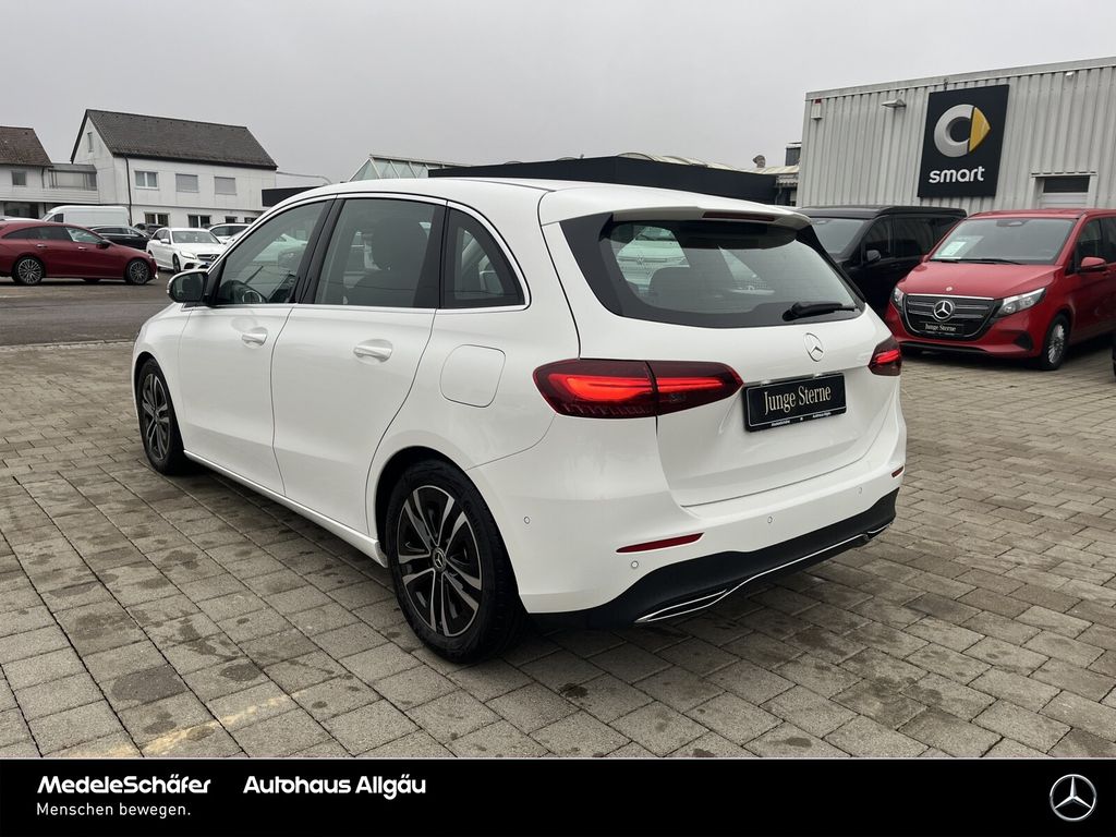 Mercedes-Benz B 200 2024