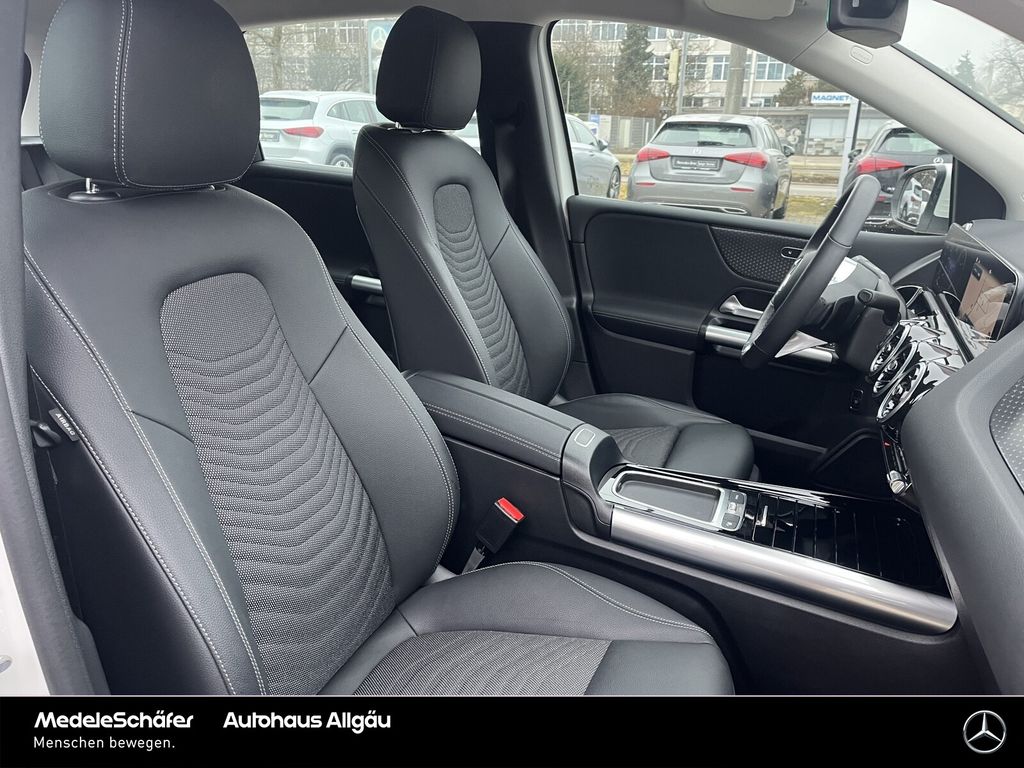 Mercedes-Benz B 200 2024