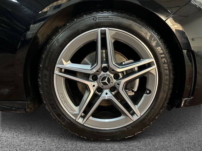 Mercedes-Benz B 180 2021