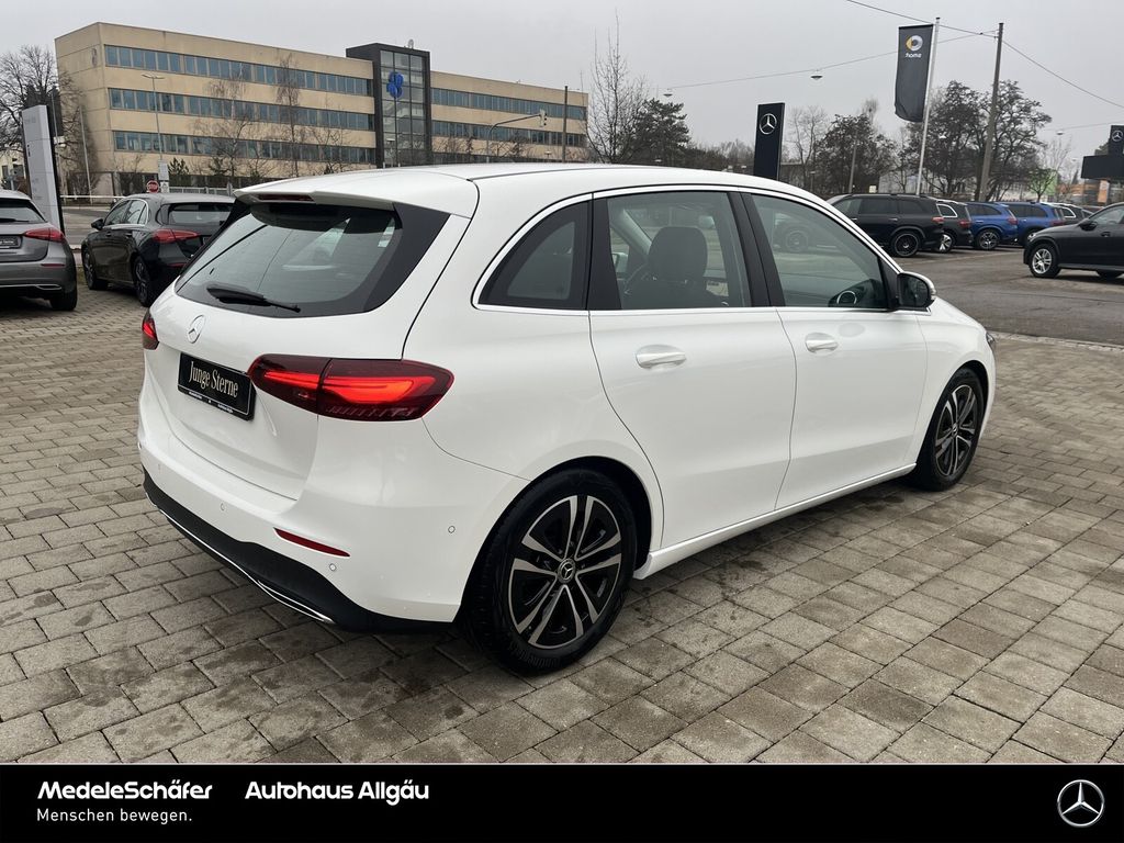 Mercedes-Benz B 200 2024