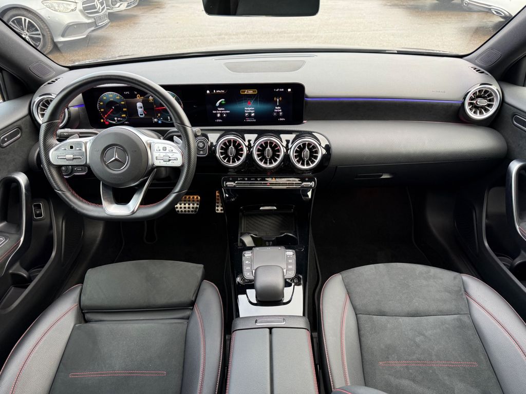 Mercedes-Benz A 200 2023