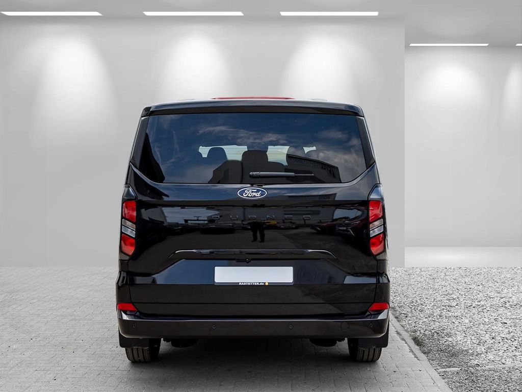 Ford Tourneo Custom 2025