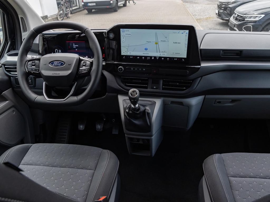 Ford Tourneo Custom 2025