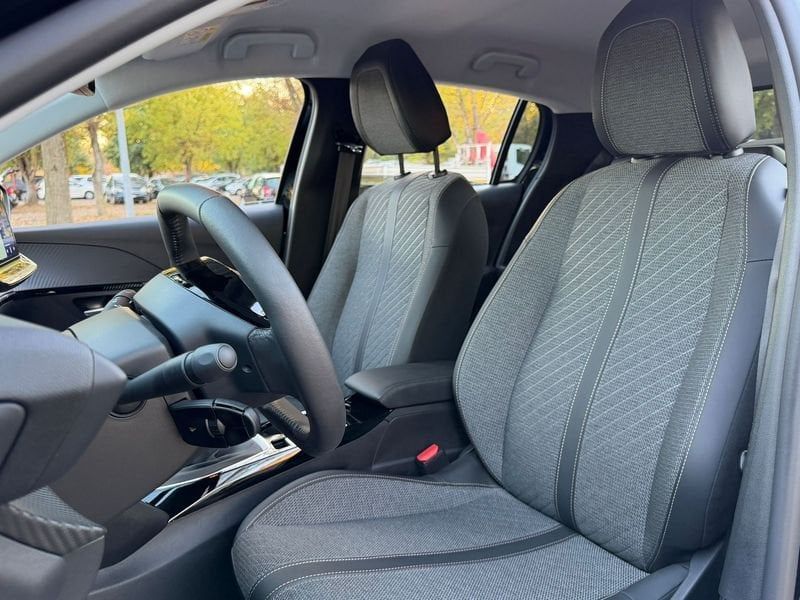 Peugeot 208 2024