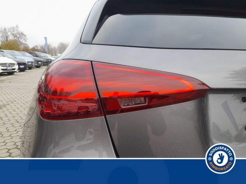 Mercedes-Benz A 180 2025