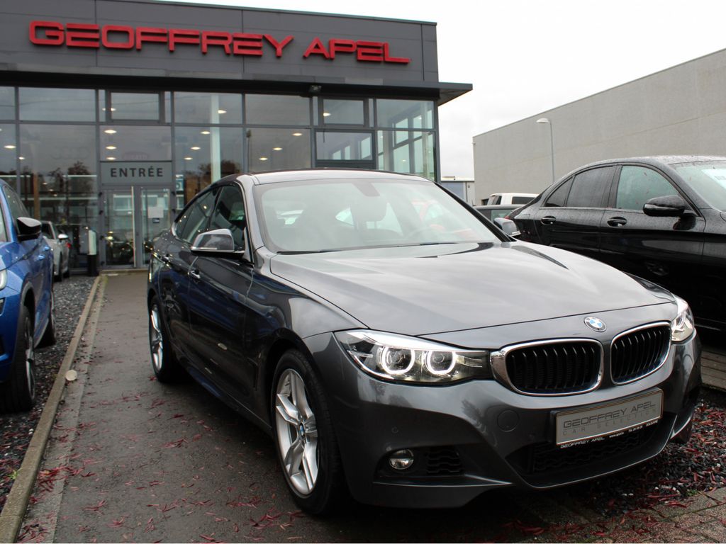 BMW 318 2019