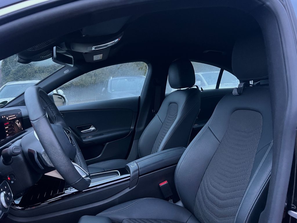Mercedes-Benz CLA 180 2024