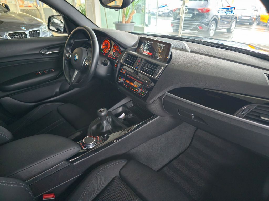 BMW 118 2016