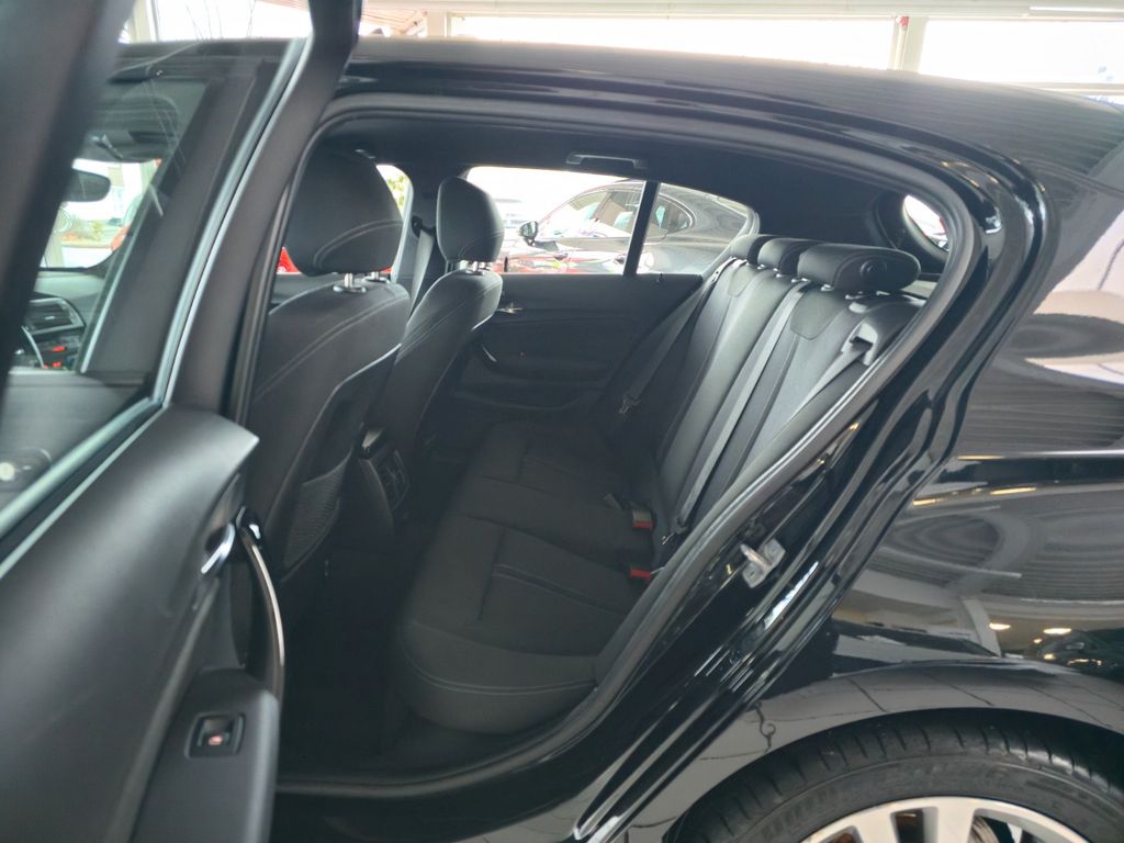 BMW 118 2016