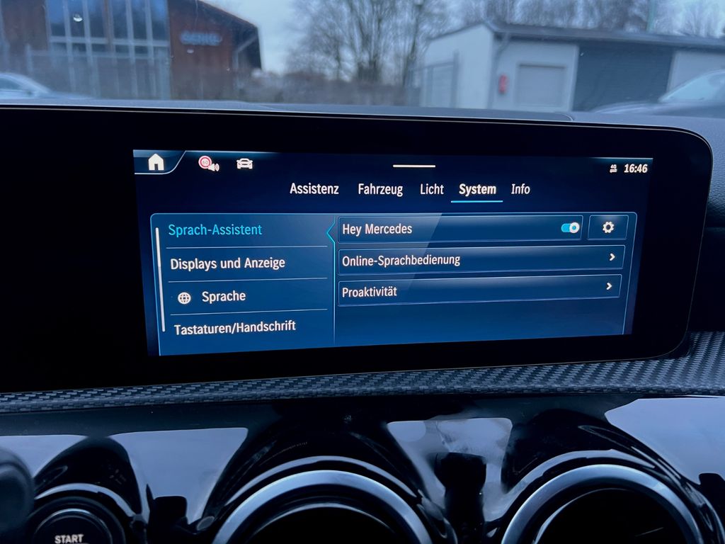 Mercedes-Benz CLA 180 2024