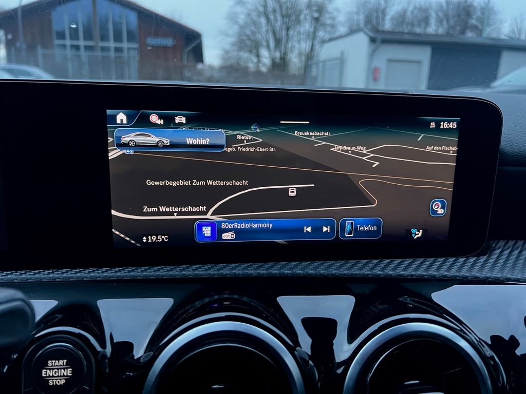 Mercedes-Benz CLA 180 2024