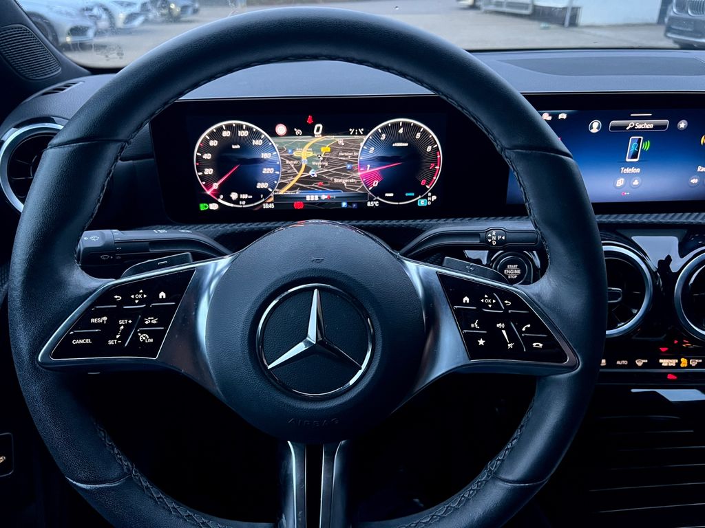 Mercedes-Benz CLA 180 2024