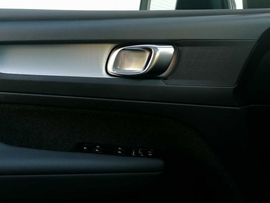 Volvo XC40 2021