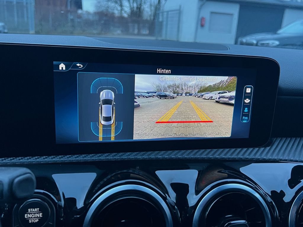 Mercedes-Benz CLA 180 2024