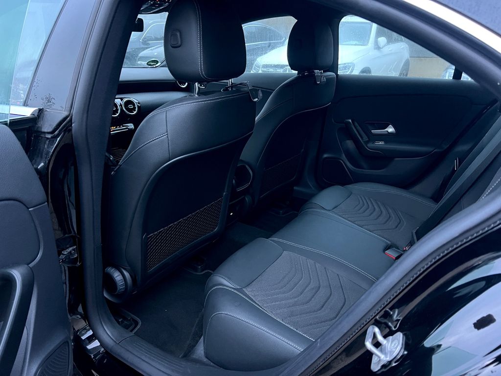 Mercedes-Benz CLA 180 2024