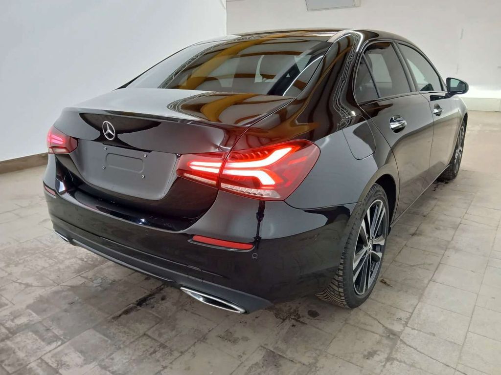 Mercedes-Benz A 250 2021