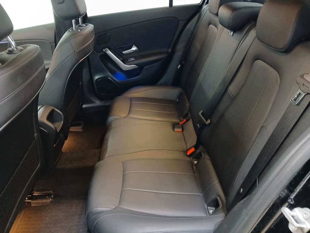 Mercedes-Benz A 250 2021