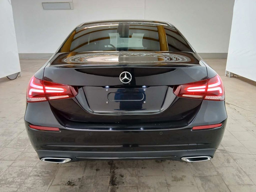 Mercedes-Benz A 250 2021