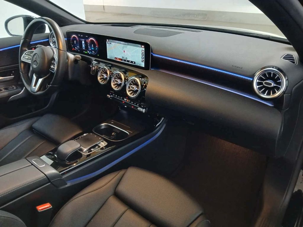 Mercedes-Benz A 250 2021