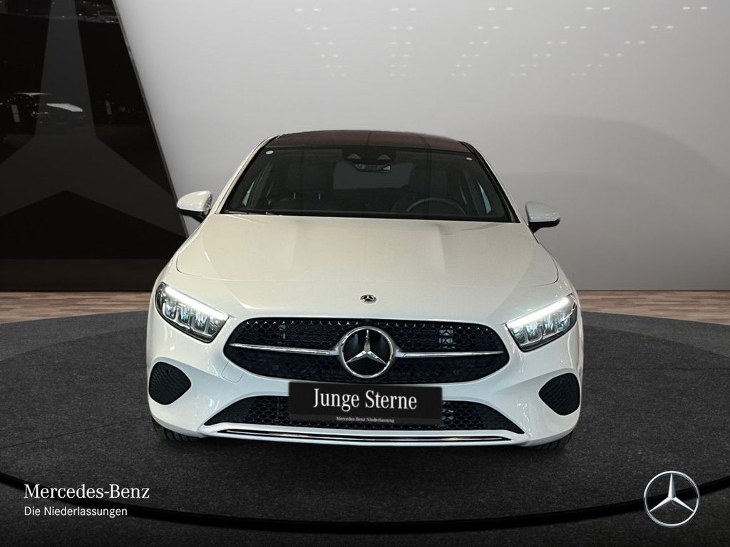 Mercedes-Benz A 200 2023