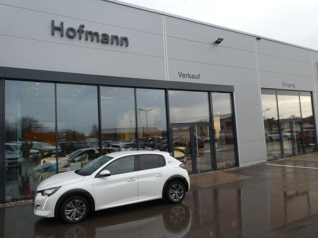 Peugeot 208 2021