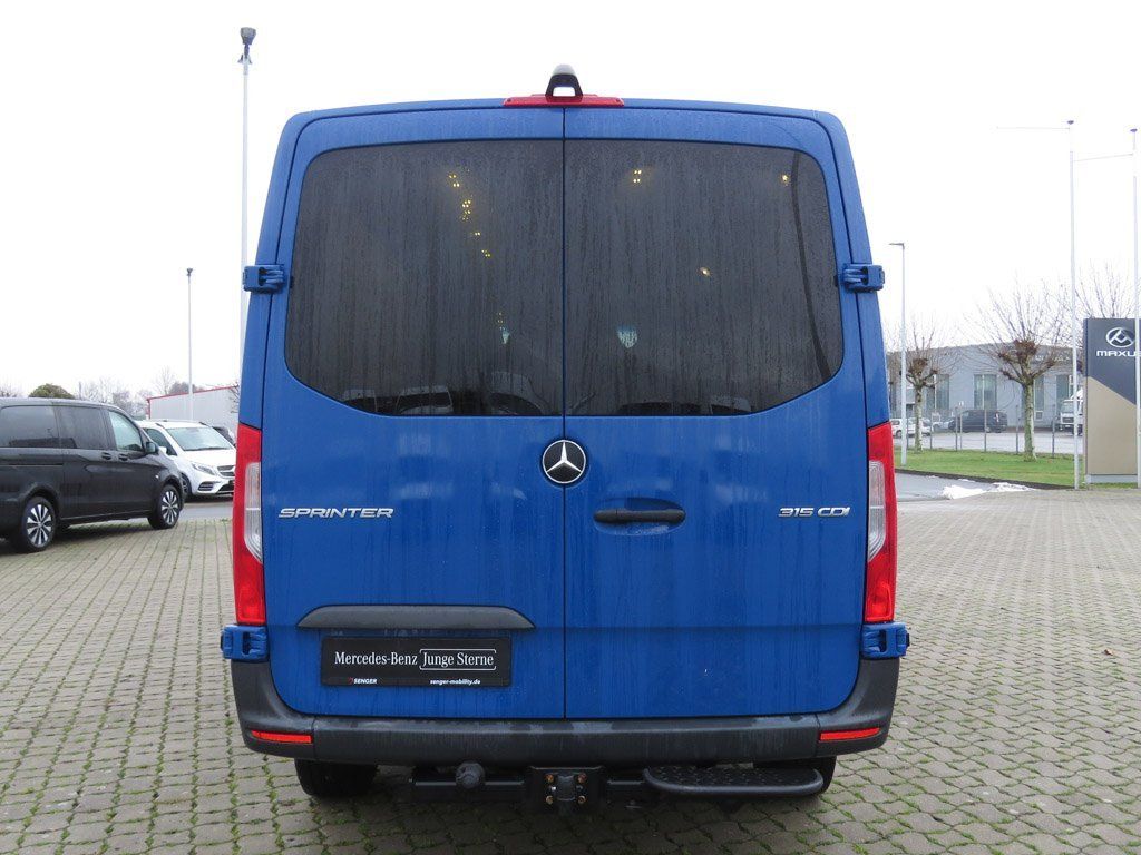 Mercedes-Benz 2021