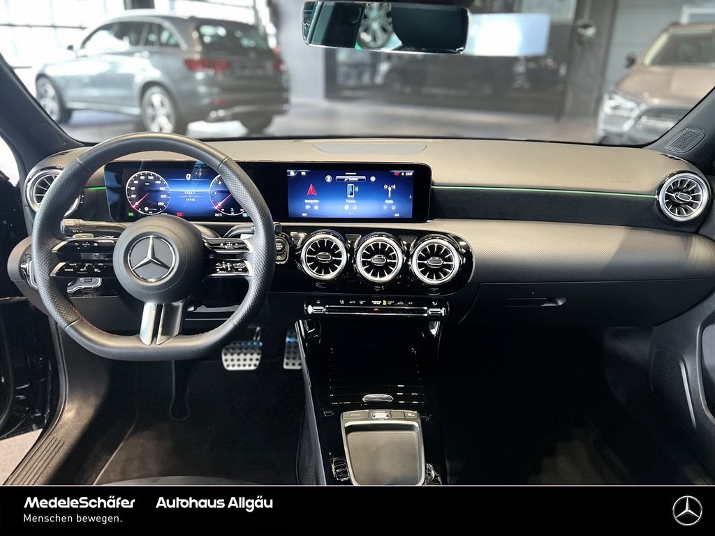 Mercedes-Benz A 200 2024