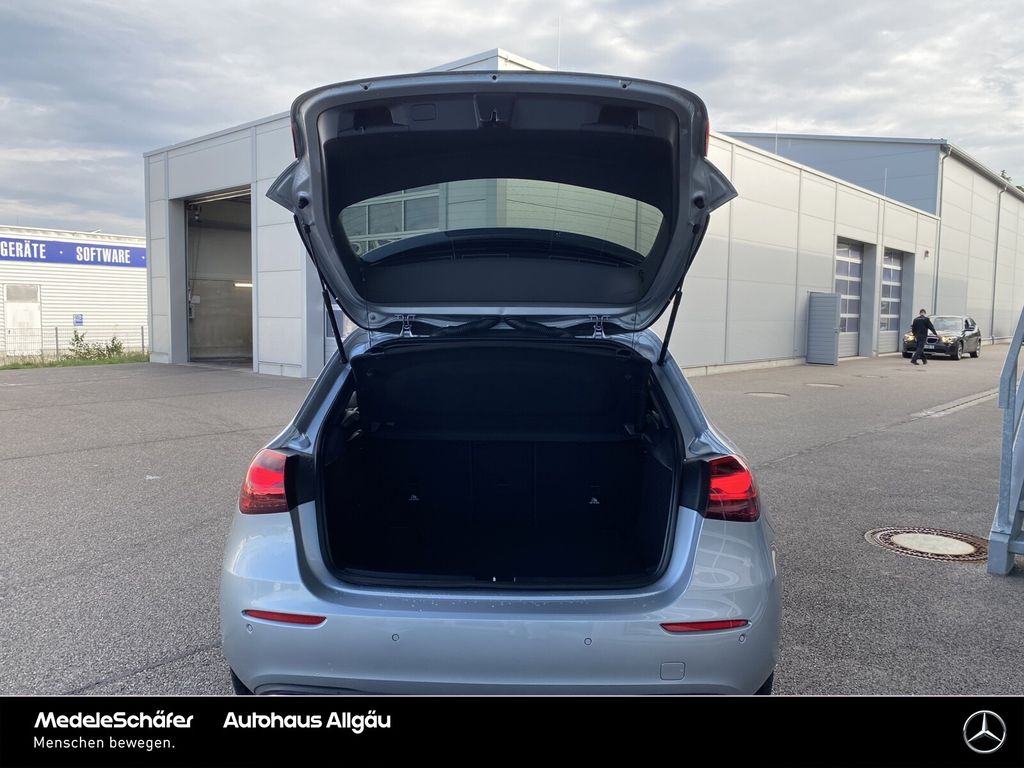 Mercedes-Benz A 180 2024