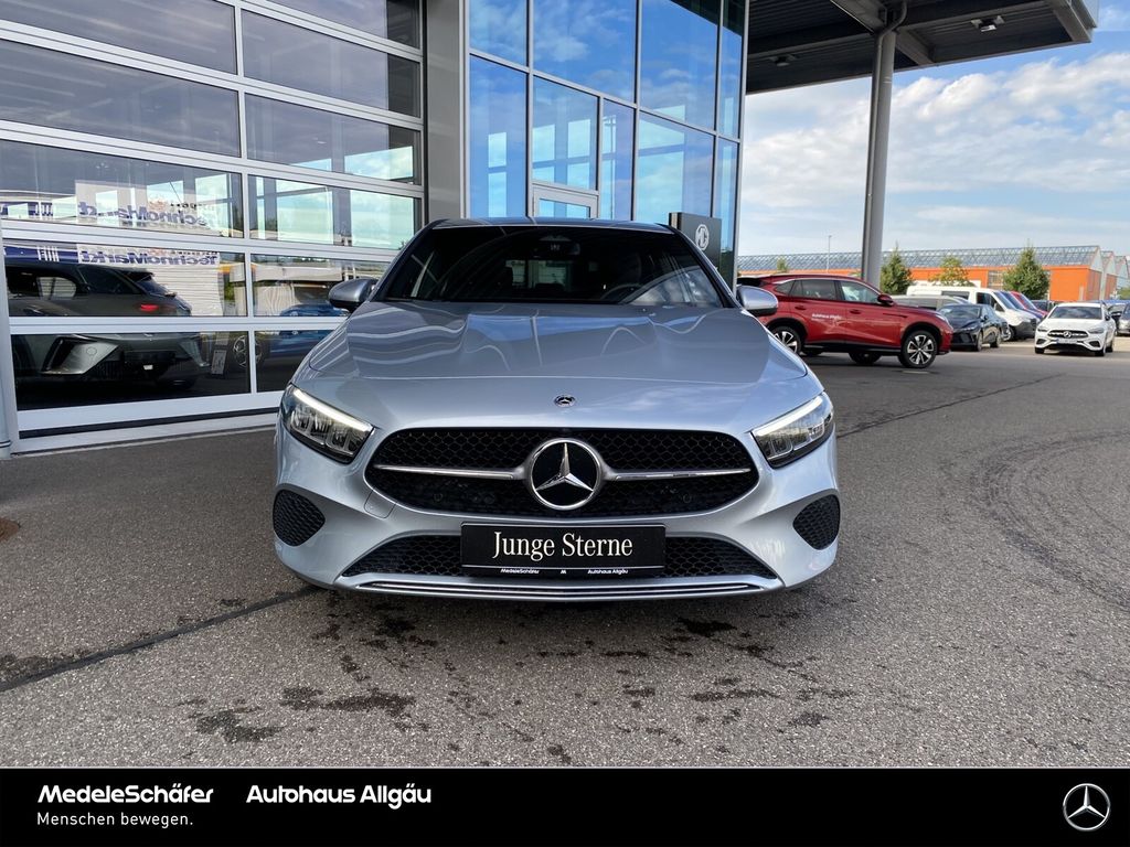 Mercedes-Benz A 180 2024