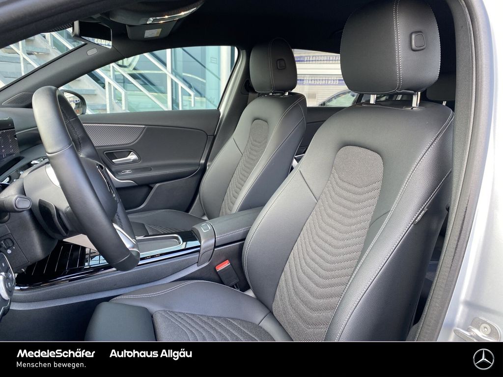 Mercedes-Benz A 180 2024