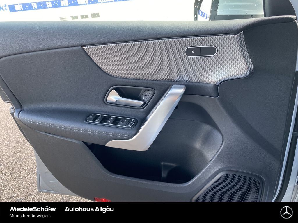 Mercedes-Benz A 180 2024