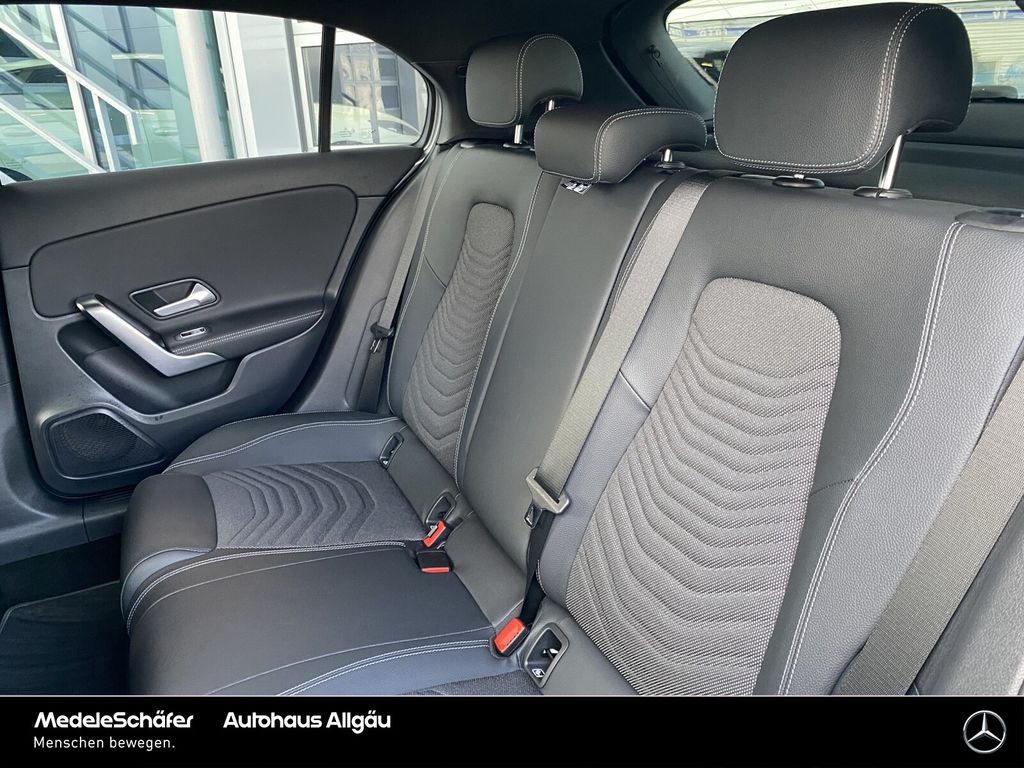 Mercedes-Benz A 180 2024