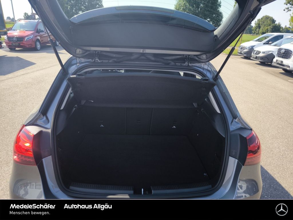 Mercedes-Benz A 180 2024