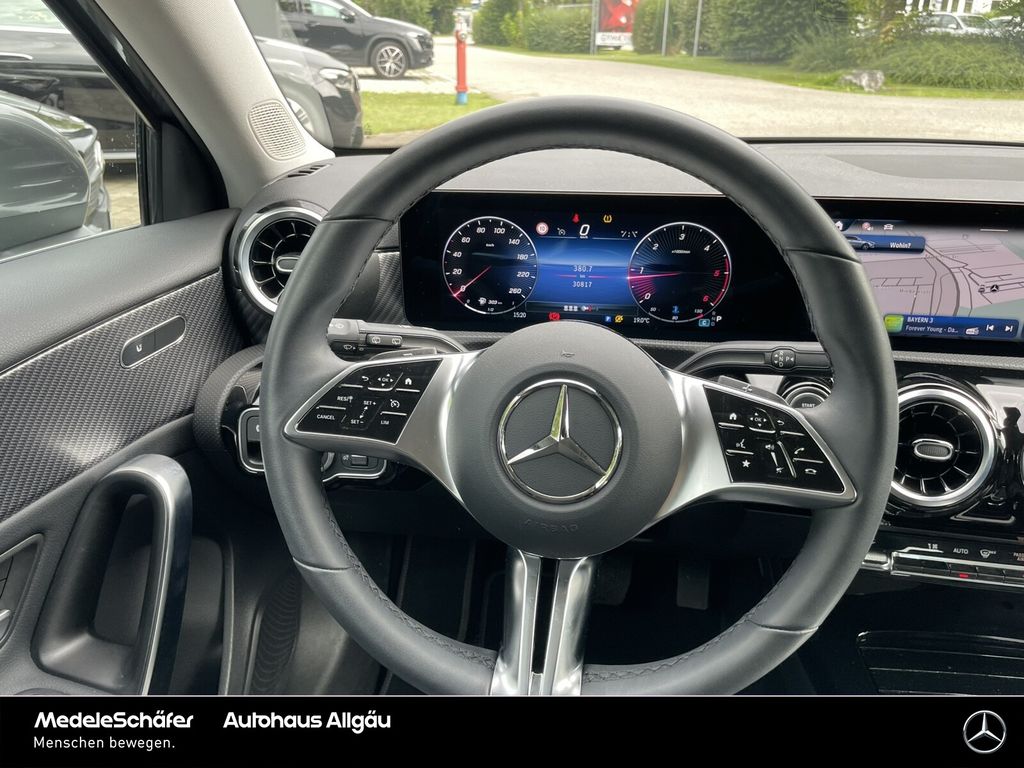 Mercedes-Benz A 180 2024