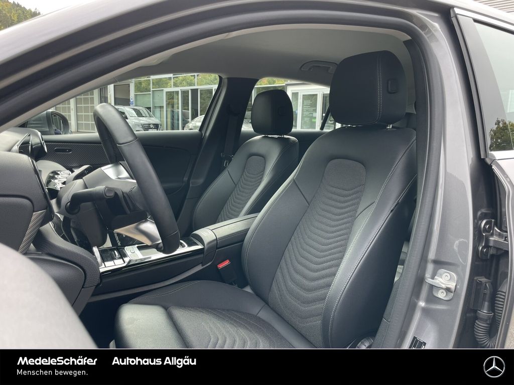 Mercedes-Benz A 180 2024