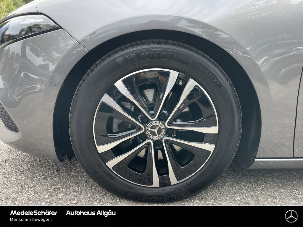 Mercedes-Benz A 180 2024